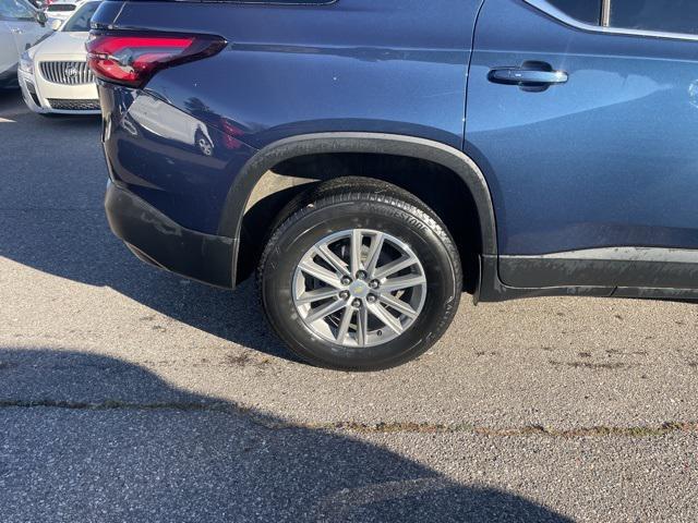 2022 chevrolet traverse lt cloth