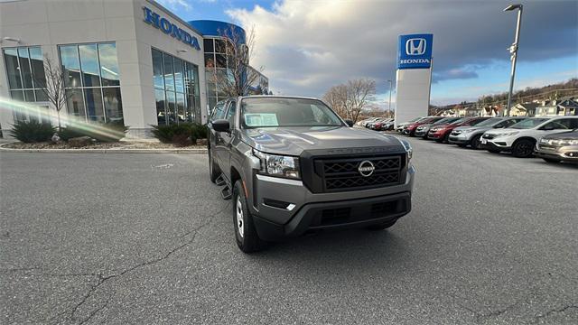 2022 nissan frontier s