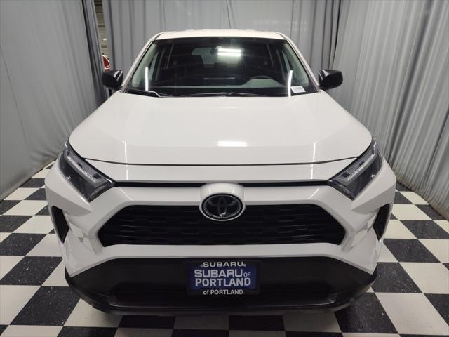 2023 toyota rav4 le