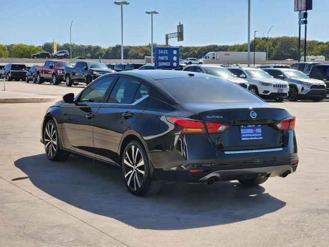 2021 nissan altima 2.5 sr