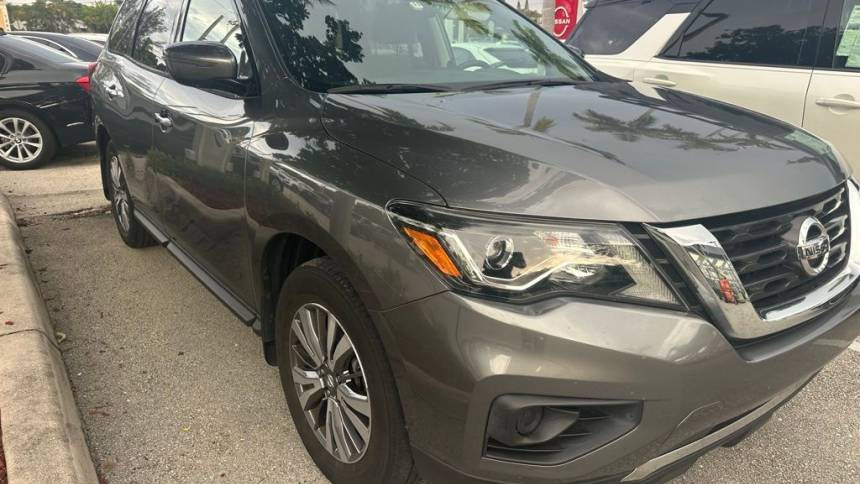2020 nissan pathfinder s