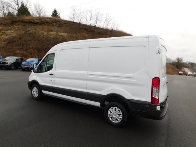 used 2017 ford transit 250 148" medium roof adamsburg, pa 15611 for sale in adamsburg, pennsylvania