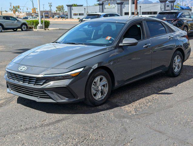 2024 hyundai elantra se