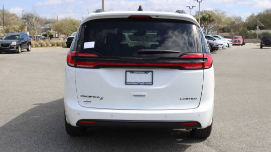 2024 Chrysler Pacifica