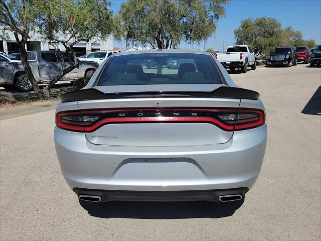 2022 dodge charger sxt