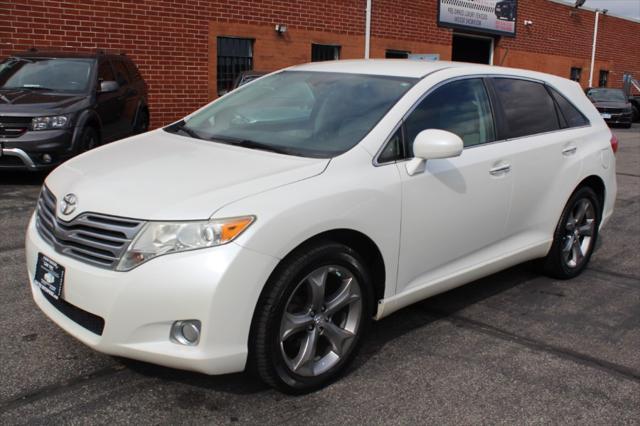 2011 toyota venza base