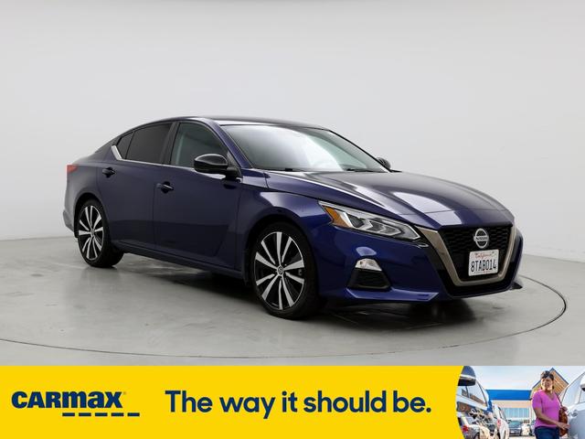 2020 nissan altima sr