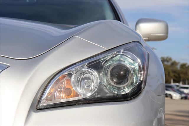 2012 infiniti m37 base