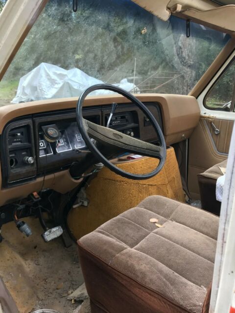 1976 ford van flatbed conversion 17 foot bed-crawler hauler