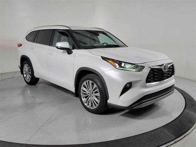 2023 toyota highlander platinum