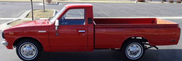 rare 1978 toyota hilux pickup, 5 speed, all original