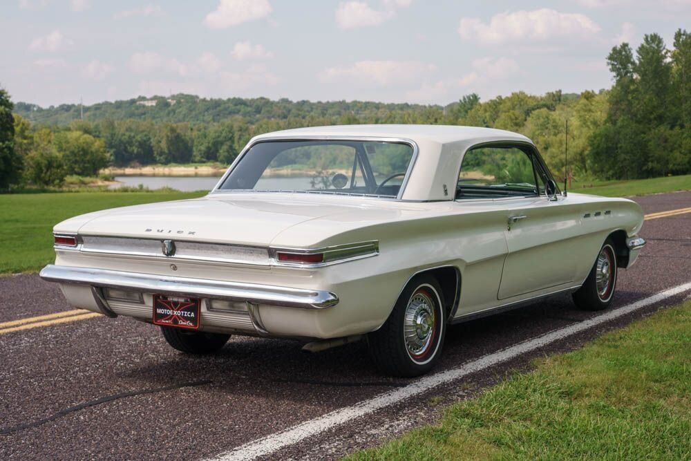 1962 buick skylark coupe