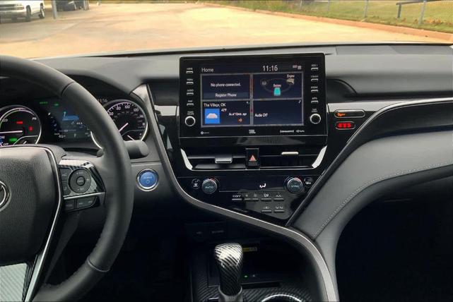 2024 toyota camry hybrid xle