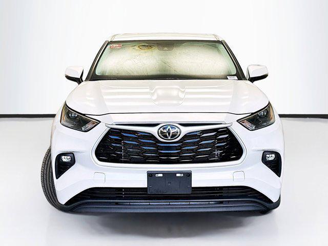 2023 toyota highlander le