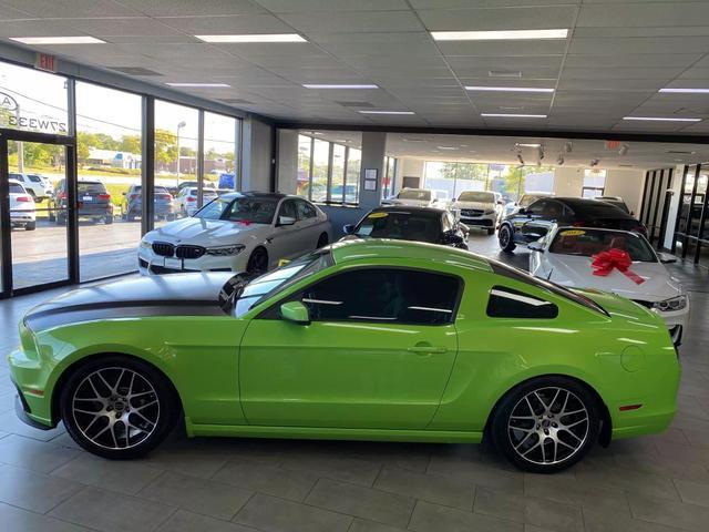 2013 ford mustang v6