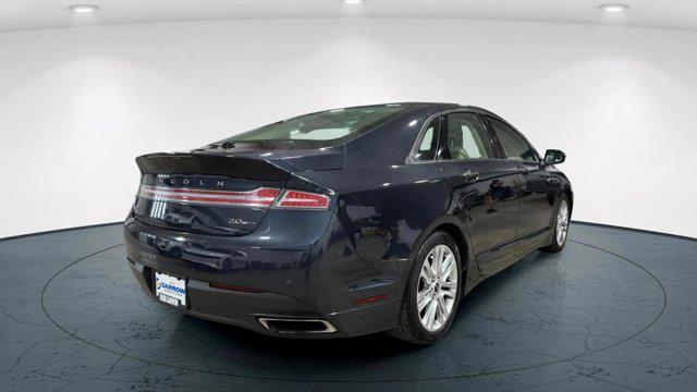 2014 lincoln mkz base