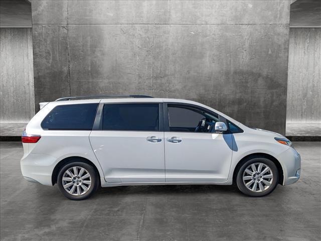 2017 toyota sienna limited