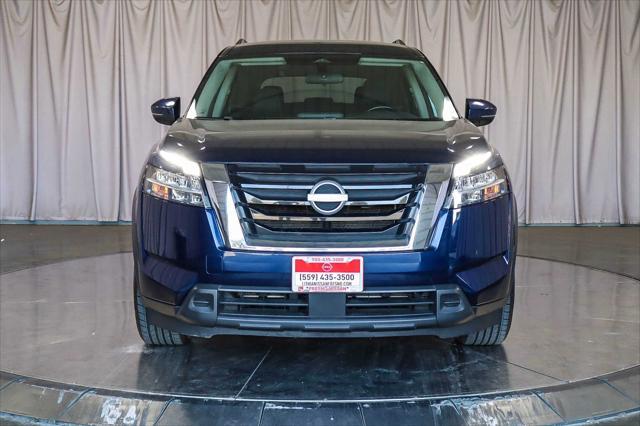 2022 nissan pathfinder sv