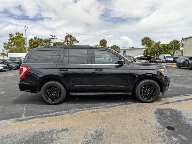 2020 ford expedition xlt
