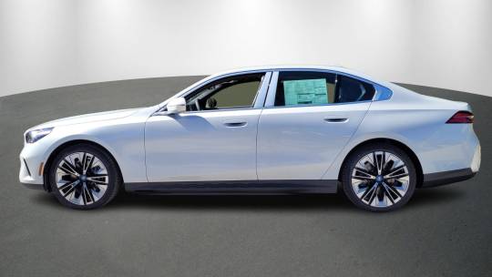 2024 BMW i5