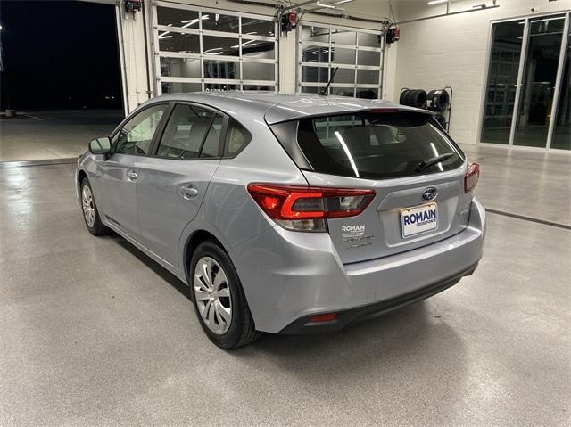 2022 subaru impreza base