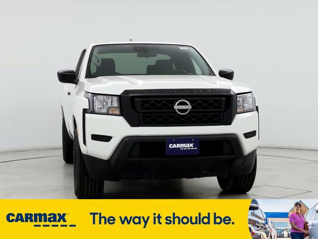 2022 nissan frontier s