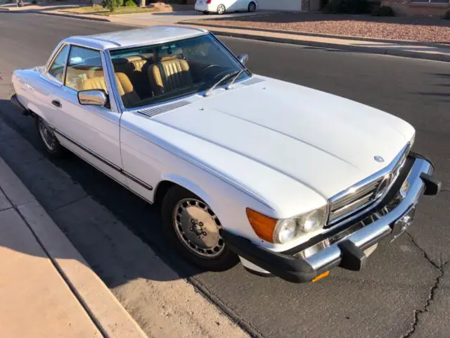 mercedes 560sl soft top in excellent condition,hard top
