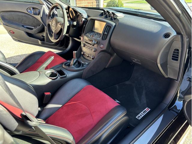 2016 nissan 370z nismo tech