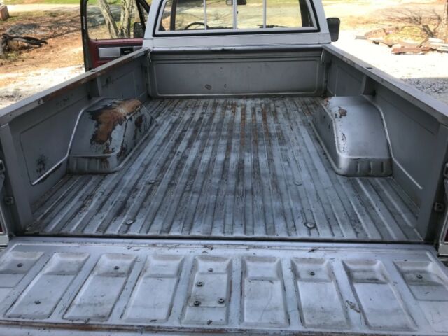 1978 chevrolet c10 longbed - cheyenne - super straight, two-tone, clean