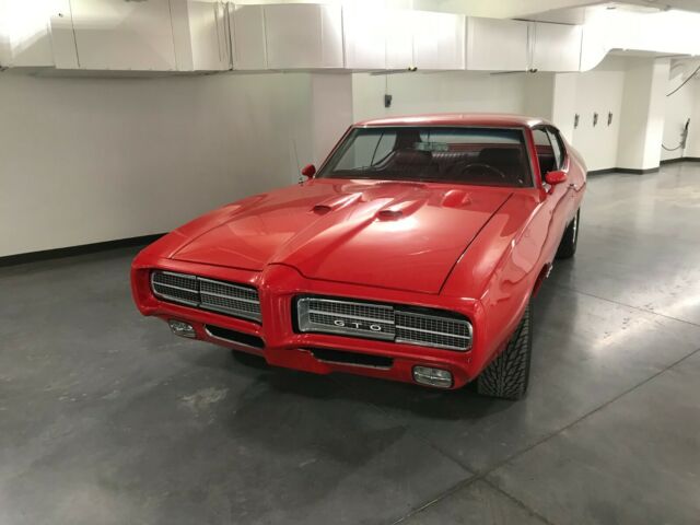 beautifully restored 1969 pontiac gto