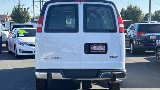 2017 GMC Savana