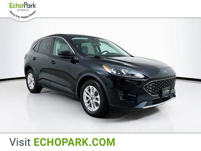 2021 ford escape se