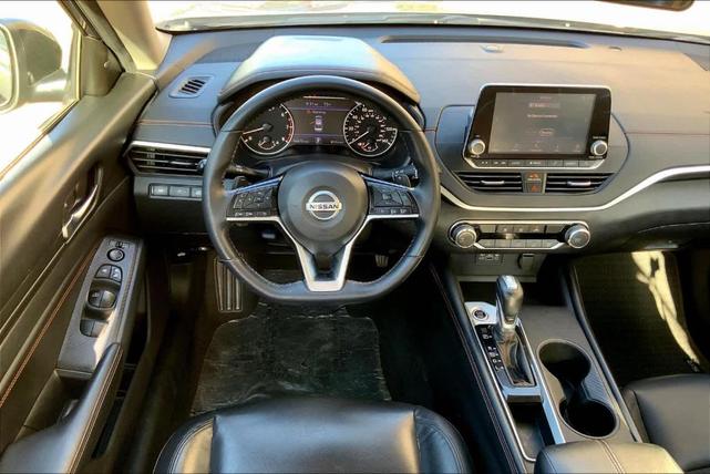 2020 nissan altima 2.5 sr
