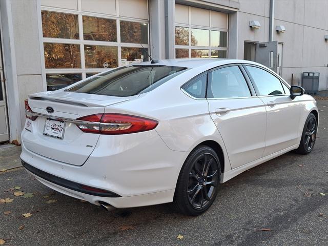 2018 ford fusion se