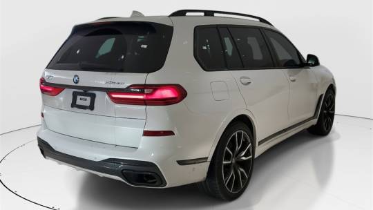 2022 BMW X7