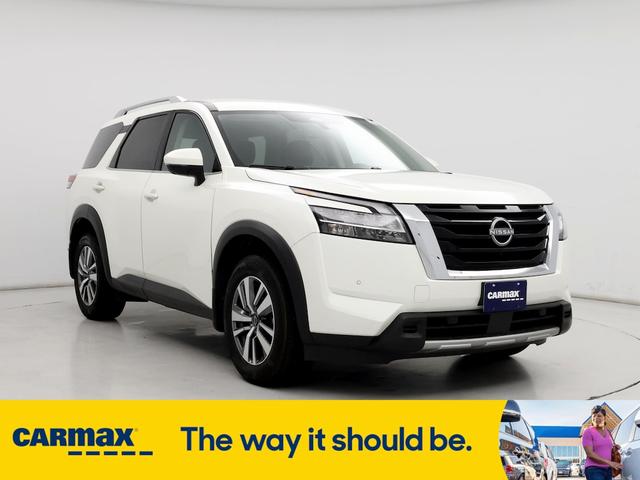 2023 nissan pathfinder sl