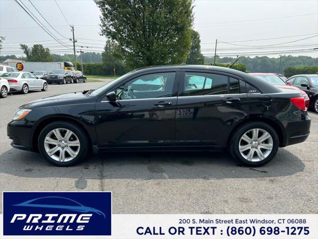 2013 chrysler 200 lx
