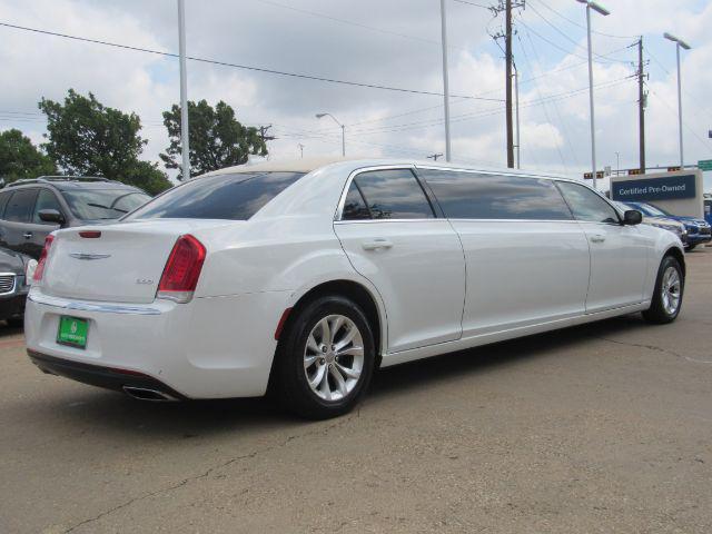 2015 chrysler 300 limited