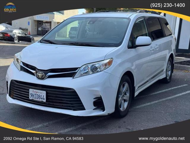 2020 toyota sienna le