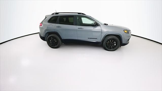 2023 jeep cherokee altitude
