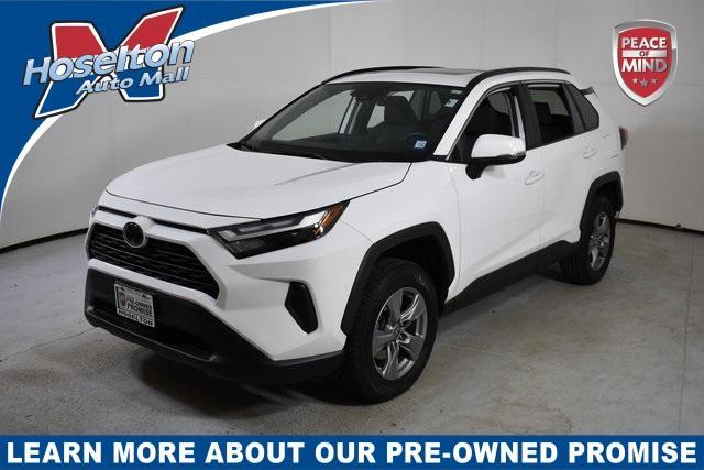 2022 toyota rav4 xle