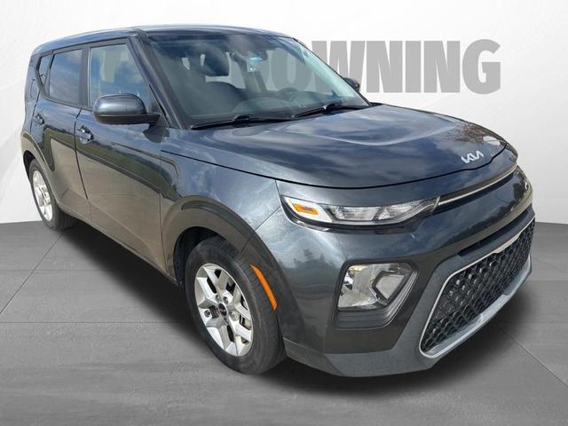 2022 kia soul lx
