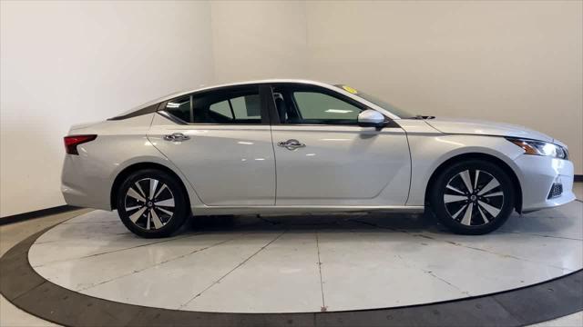 2022 nissan altima 2.5 sv