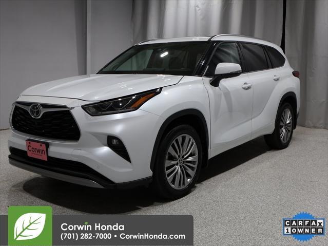 2022 toyota highlander platinum