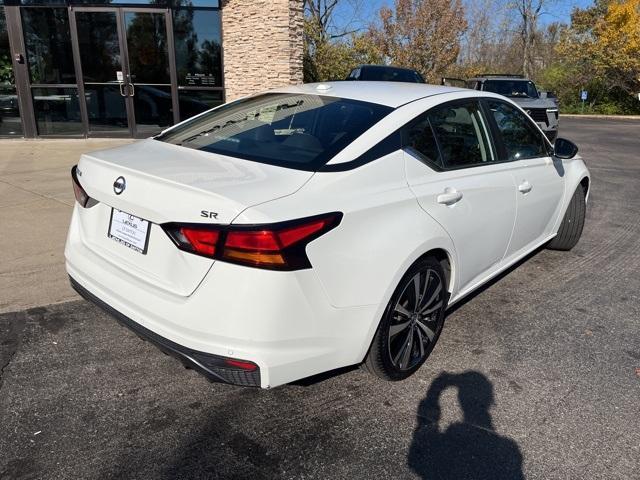 2021 nissan altima 2.5 sr