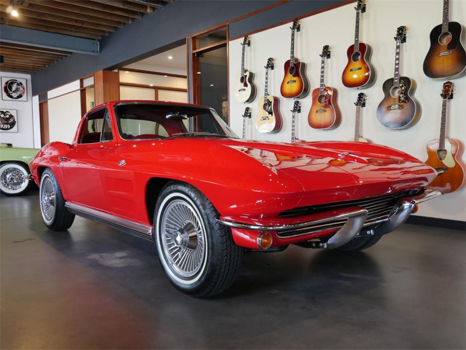 1964 chevrolet corvette stingray