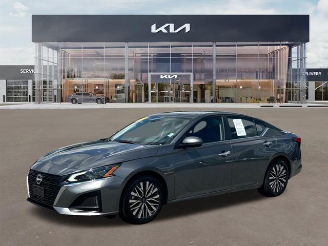 2023 nissan altima 2.5 sv