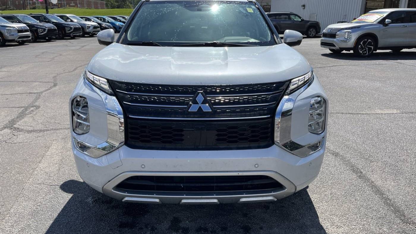 2022 mitsubishi outlander sel