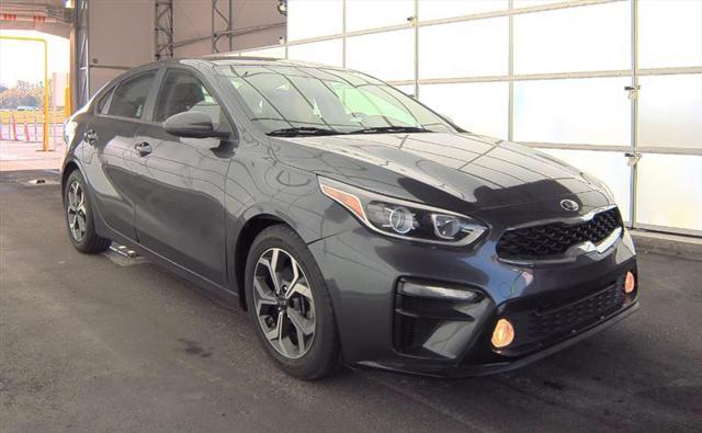 2021 kia forte lxs