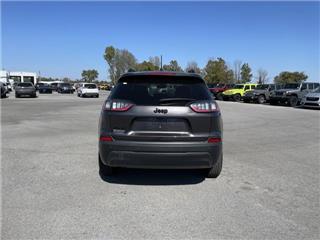 2023 Jeep Cherokee altitude lux